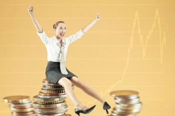 Benefity pre firmu: Prečo by ste mali zvážiť vzdelávanie zamestnancov v oblasti financií?