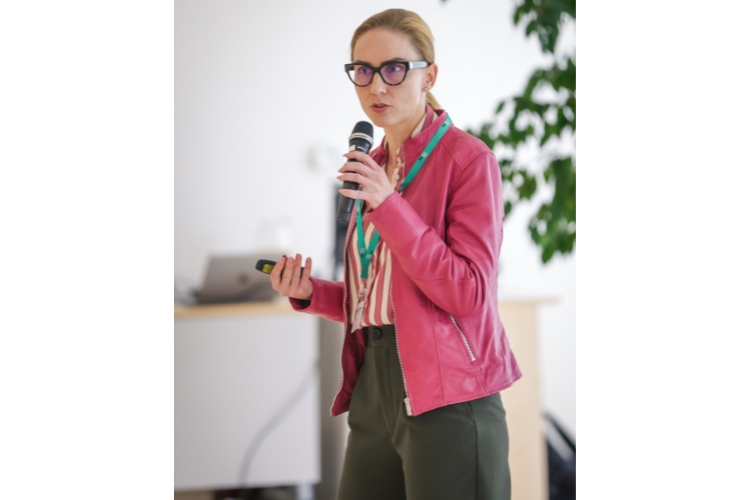 Koučovacia kult&uacute;ra v praxi. D&aacute; sa začať aj bez ide&aacute;lnych podmienok?