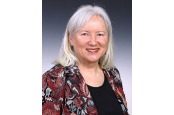 KOUČOVANIE KLIENTA A KOUČOVANIE S DALAJL&Aacute;MOM &ndash; Č&Iacute;M SA L&Iacute;&Scaron;IA? 